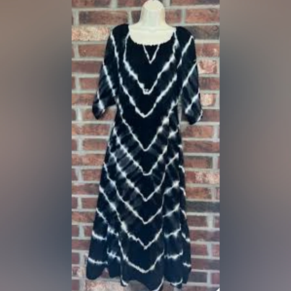 Michael Stars 3/4 Sleeve Tie Dye Swing Print Midi Dress, Size Small